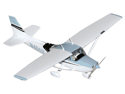Cirrus SR22 Composite Aircraft (N221CL) Blue 