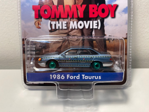 1/64 Greenlight 1986 Ford Taurus Blue Metallic 