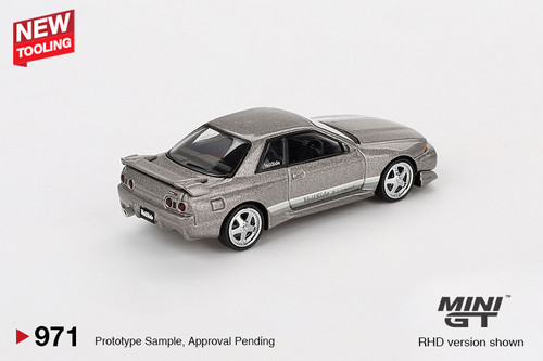 1/64 Mini GT Nissan Z VeilSide FFZ400 (Gold Chrome) Diecast