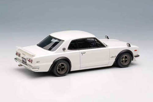 1/43 Hachette 1965 Nissan Prince Skyline 2000GT-B (White & Red