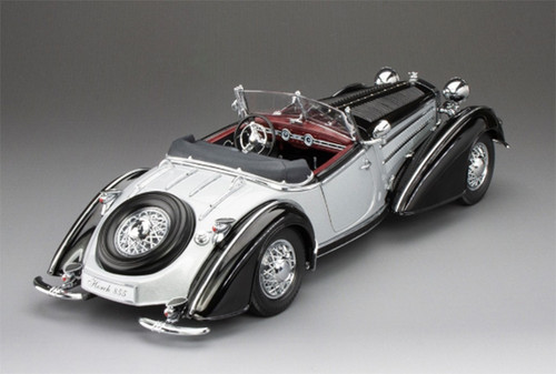 1/18 Sunstar 1939 Horch 855 Roadster (Black & Silver) Diecast Car Model