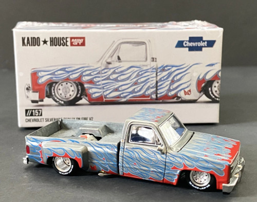 CHASE CAR 1/64 Kaido House x Mini GT Chevrolet Silverado Dually on