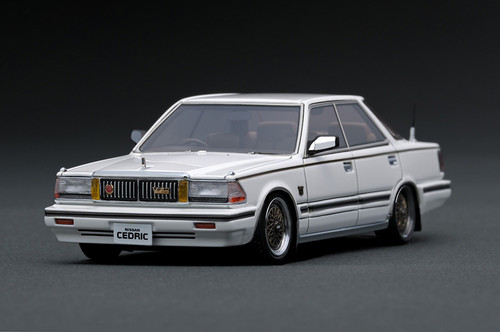 1/43 IG Ignition Model Nissan Cedric (Y30) 4Door Hardtop Brougham VIP (White) Car Model