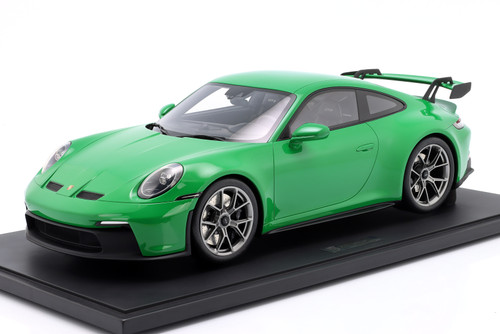1/8 GT Spirit 2022 Porsche 911 992.1 GT3 RS (Silver with Red