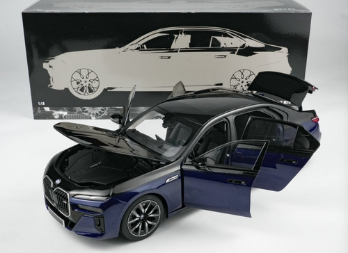 1/18 Minichamps 2024 BMW i7 M70 (G70) (Blue Metallic) Diecast Car Model