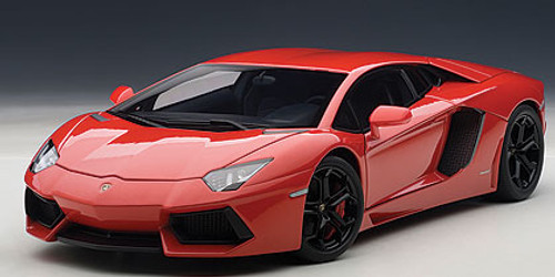 ミニカー 1/18 AUTOart Lamborghini AVENTADOR LP700 1/18 AUTOart LAMBORGHINI AVENTADOR LP700-4 (ROSSO ANDROMEDA