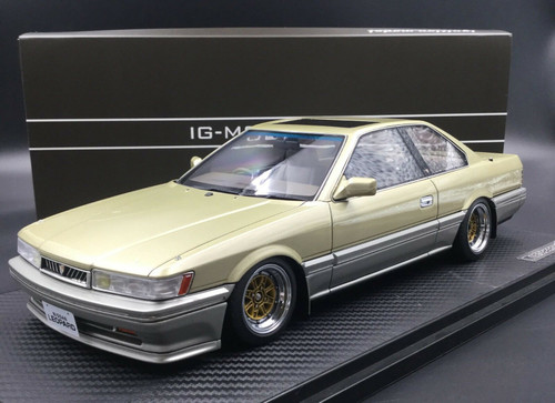 1/43 Ignition Model Nissan Leopard 3.0 Ultima (F31) Gold/Silver