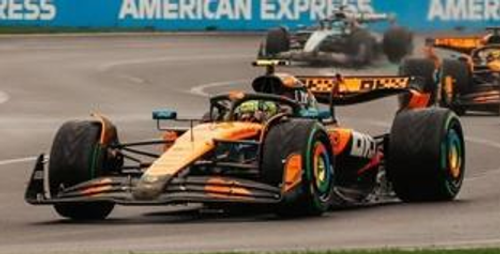 1/18 Spark McLaren No.4 McLaren Formula 1 Team Winner Australian GP 2025 Lando Norris Car Model 1/18 Spark McLaren No.4 McLaren Formula 1 Team Winner Australian GP 2025 Lando Norris Car Model