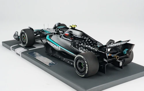1/18 Minichamps 2025 Formula 1 Mercedes-AMG Petronas F1 Team W16 E Performance 3rd Place Canada GP Andrea Kimi Antonelli Car Model