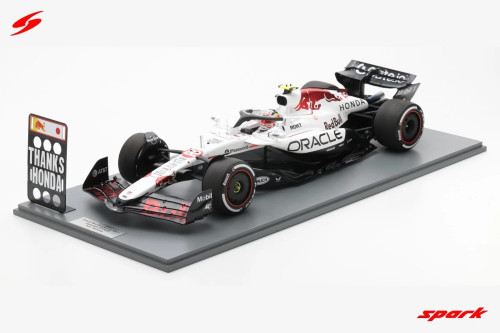 1/12 Spark Red Bull Racing RB21 No.22 Oracle Red Bull Racing Japanese GP 2025 Yuki Tsunoda With Pit Board Car Model