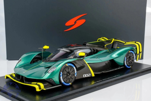 1/18 Maisto 2022 Aston Martin Valkyrie (Green Metallic) Diecast