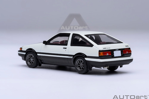 1/18 AUTOart Toyota Sprinter Trueno AE86 Special Tuned Version