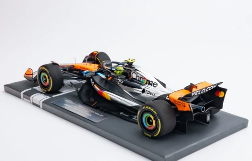 1/18 Minichamps 2025 Formula 1 McLaren F1 Team MCL39 Winner British GP #4 Lando Norris Car Model