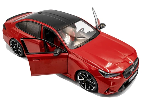 1/18 Solido 2025 BMW M5 G99 (Fire Red) Diecast Car Model