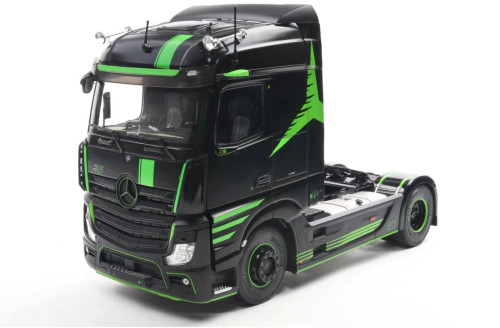 1/24 Solido 2021 Mercedes-Benz Actros R5 Italian Collection (Black & Green) Diecast Car Model