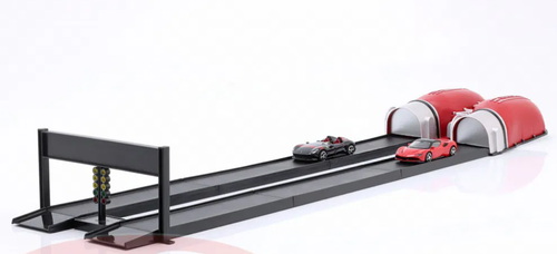 1/43 BBurago Ferrari Racing Launcher with Two Model Cars & Accesories