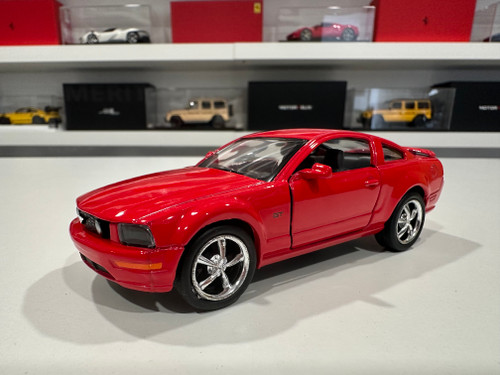 1/38 Kinsmart 2006 Ford Mustang GT with Stripes (Red) Diecast Car