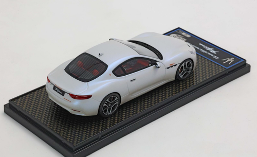 1/43 BBR 2023 Maserati Granturismo Folgore (Bold White) Car Model Limited 48 Pieces