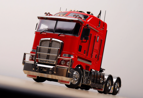 1/32 Exclusive Kenworth K200 (Red) Diecast Car Model 1/32 Exclusive Kenworth K200 (Red) Diecast Car Model