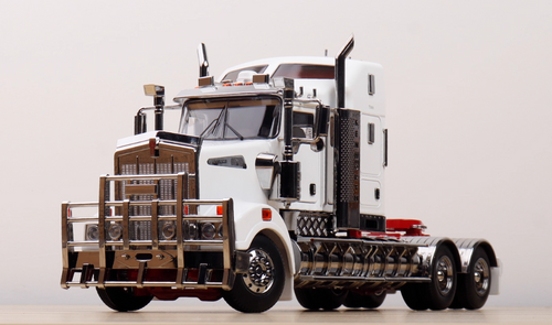 1/32 Exclusive Kenworth T909 (White) Diecast Car Model 1/32 Exclusive Kenworth T909 (White) Diecast Car Model