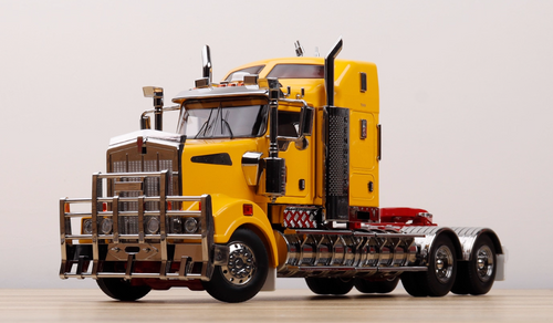 1/32 Exclusive Kenworth T909 (Yellow) Diecast Car Model 1/32 Exclusive Kenworth T909 (Yellow) Diecast Car Model