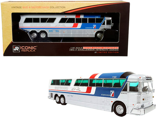 HO White with Stripes 1/87 MCI D4505 Motorcoach Bus Calgary Greyhound Canada Diecast Model by Iconic Replicas 87-0219