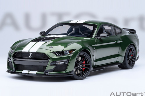 1/18 AUTOart Ford Mustang Shelby GT500 (Eruption Green) Car Model 1/18 AUTOart Ford Mustang Shelby GT500 (Eruption Green) Car Model