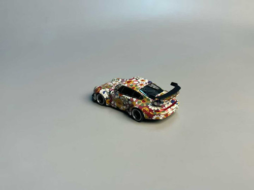 1/64 Flame Porsche 911 993 RWB Sunflowers with Luminous Green Car Model 1/64 Flame Porsche 911 993 RWB Sunflowers with Luminous Green Car Model