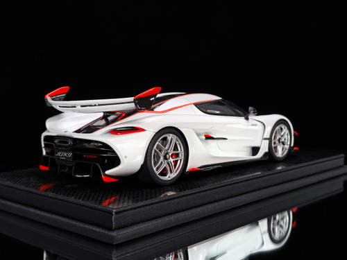 1/18 Frontiart Koenigsegg Jesko 7391 Crystal White Car Model 1/18 Frontiart Koenigsegg Jesko 7391 Crystal White Car Model