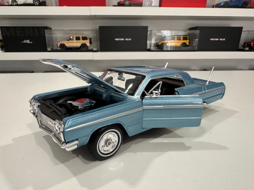 1/26 Maisto 1964 Chevrolet Impala SS (Blue) Diecast Car Model (new no retail box)
