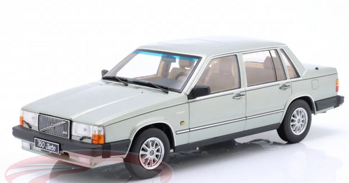 1/18 Triple9 1985 Volvo 760 Turbo (Light Green Metallic) Diecast Car Model 1/18 Triple9 1985 Volvo 760 Turbo (Light Green Metallic) Diecast Car Model