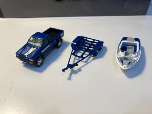 NO BOX AS-IS 1/64 Johnny Lightning 1985 Toyota SR5 Pickup with Malibu Speed Boat Trailer (Blue) Diecast Models NO BOX AS-IS 1/64 Johnny Lightning 1985 Toyota SR5 Pickup with Malibu Speed Boat Trailer (Blue) Diecast Models