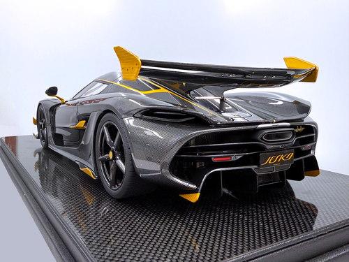 1/8 Frontiart Koenigsegg Jesko 7509 Carbon Gold Car Model Limited 50 Pieces 1/8 Frontiart Koenigsegg Jesko 7509 Carbon Gold Car Model Limited 50 Pieces