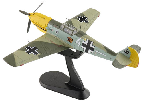 Messerschmitt Bf 109E-3 Fighter Aircraft "White 4 Unteroffizier Horst Perez 4/JG 26" (1940) German Luftwaffe "Air Power Series" 1/48 Diecast Model by Hobby Master Messerschmitt Bf 109E-3 Fighter Aircraft "White 4 Unteroffizier Horst Perez 4/JG 26" (1940) German Luftwaffe "Air Power Series" 1/48 Diecast Model by Hobby Master