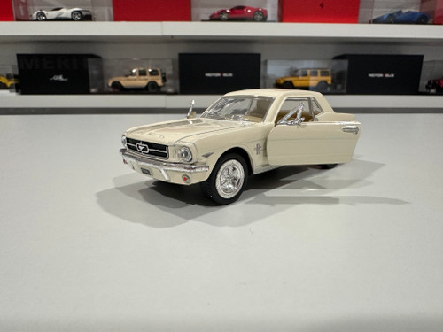 1/36 Kinsmart 1964 1/2 Mustang Hard Top 4.6″ (White) Diecast Car Model (new no retail box) 1/36 Kinsmart 1964 1/2 Mustang Hard Top 4.6″ (White) Diecast Car Model (new no retail box)