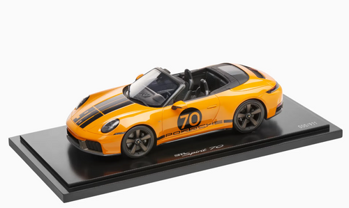 1/18 Dealer Edition 2025 Porsche 911 (992.2) Cabriolet Spirit 70 Year (Signal Orange) Car Model 1/18 Dealer Edition 2025 Porsche 911 (992.2) Cabriolet Spirit 70 Year (Signal Orange) Car Model