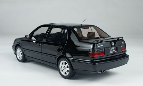 1/18 OTTO Volkswagen Jetta GLX VR6 (Black) Car Model 1/18 OTTO Volkswagen Jetta GLX VR6 (Black) Car Model