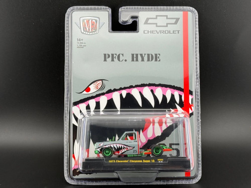 CHASE CAR 1/64 M2 Machines 1973 Chevrolet Cheyenne Super 10 “PFC. HYDE” Shark Face Diecast Car Model