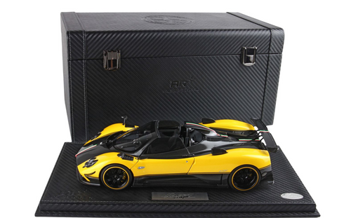 1/18 BBR Pagani Zonda Cinque Roadster (Geneva Yellow) Diecast Car Model with Leather Case