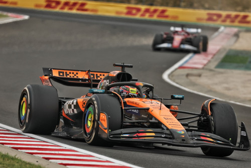 1/18 Minichamps 2025 Formula 1 McLaren F1 Team MCL39 Hungarian GP 2nd Place #81 Oscar Piastri Car Model 1/18 Minichamps 2025 Formula 1 McLaren F1 Team MCL39 Hungarian GP 2nd Place #81 Oscar Piastri Car Model