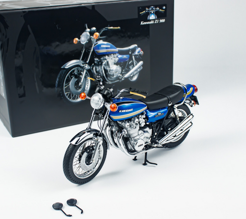1/12 Minichamps 1972 Kawasaki 900 Z1 Super 4 (Blue Metallic) Diecast Car Model 1/12 Minichamps 1972 Kawasaki 900 Z1 Super 4 (Blue Metallic) Diecast Car Model