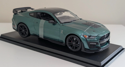 1/18 2020 Ford Mustang Shelby GT500 (Green) Diecast Car Model 1/18 2020 Ford Mustang Shelby GT500 (Green) Diecast Car Model