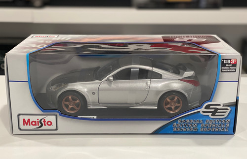 1/18 Maisto Nissan 350Z Nismo Custom (Silver) Diecast Car Model 1/18 Maisto Nissan 350Z Nismo Custom (Silver) Diecast Car Model