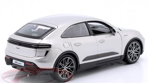 1/24 BBurago 2024 Porsche Macan Turbo Electric (Silver) Diecast Car Model