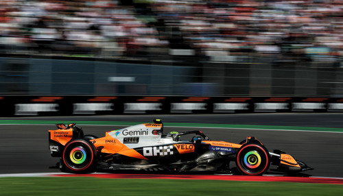 1/18 Minichamps 2025 Formula 1 Mexican GP McLaren MCL39 #4 Lando Norris Winner Car Model