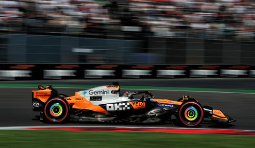 1/18 Minichamps 2025 Formula 1 Mexican GP McLaren MCL39 #81 Oscar Piastri Car Model