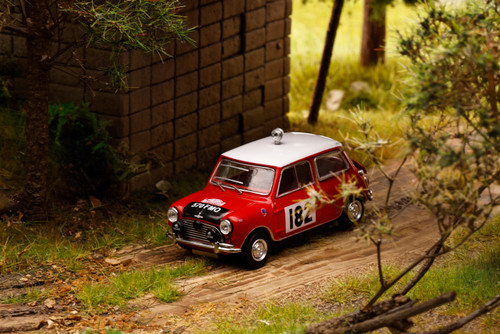 1/64 GCD Austin Mini 1000 (Blue) Diecast Car Model with Corgi
