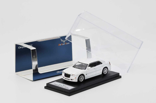 1/64 DCT Chrysler 300C (White) Diecast Car Model