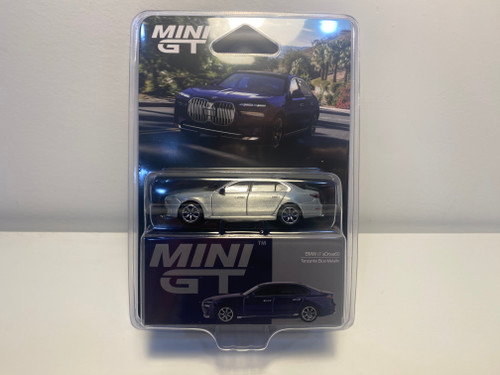 CHASE CAR 1/64 Mini GT BMW i7 xDrive60 (Chrome Silver) Car Model