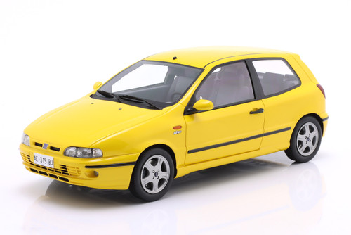 1/18 Mitica 1995 Fiat Bravo HGT 2.0 20V (Yellow) Car Model